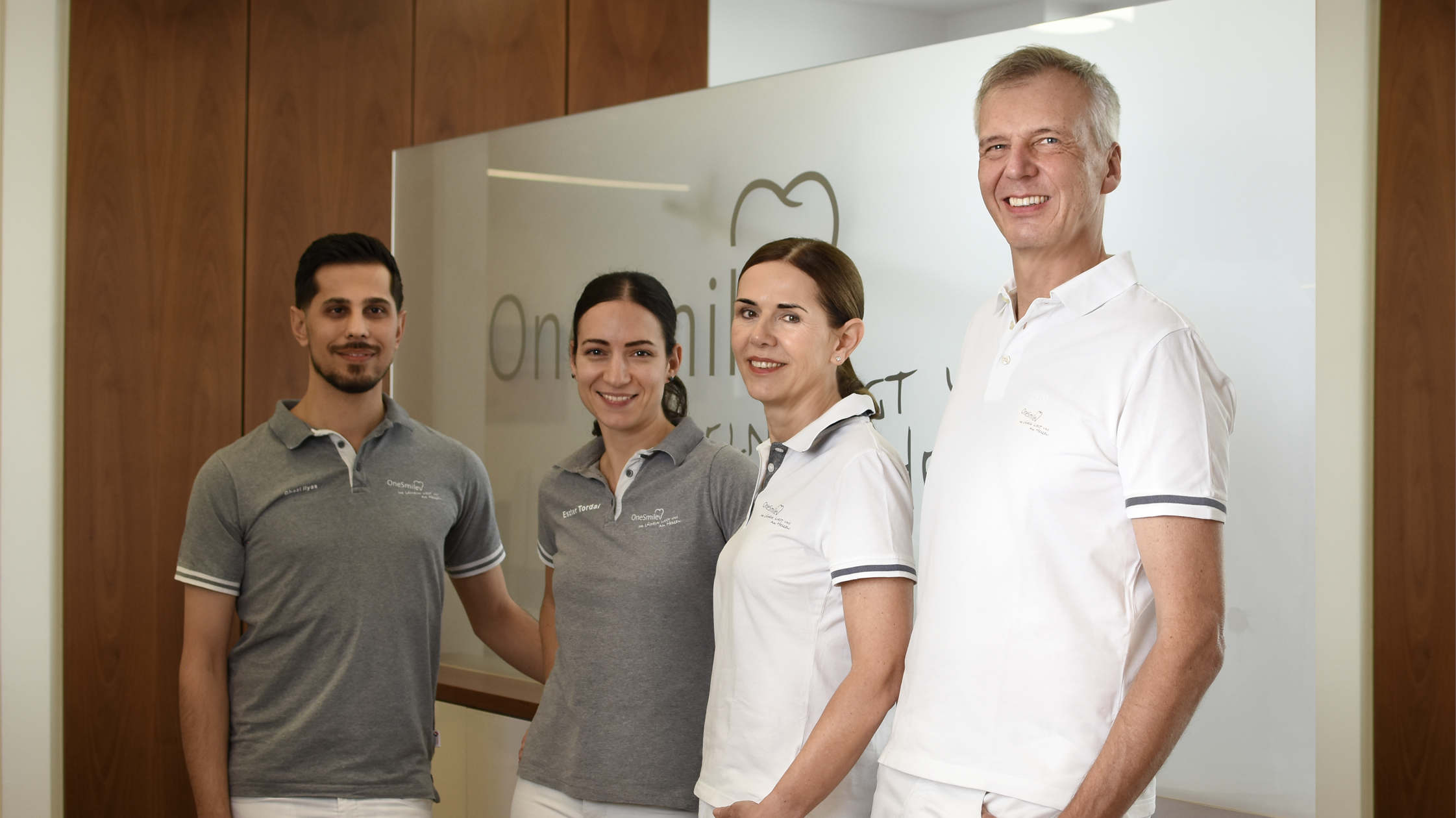 Team OneSmile Zahnarzt